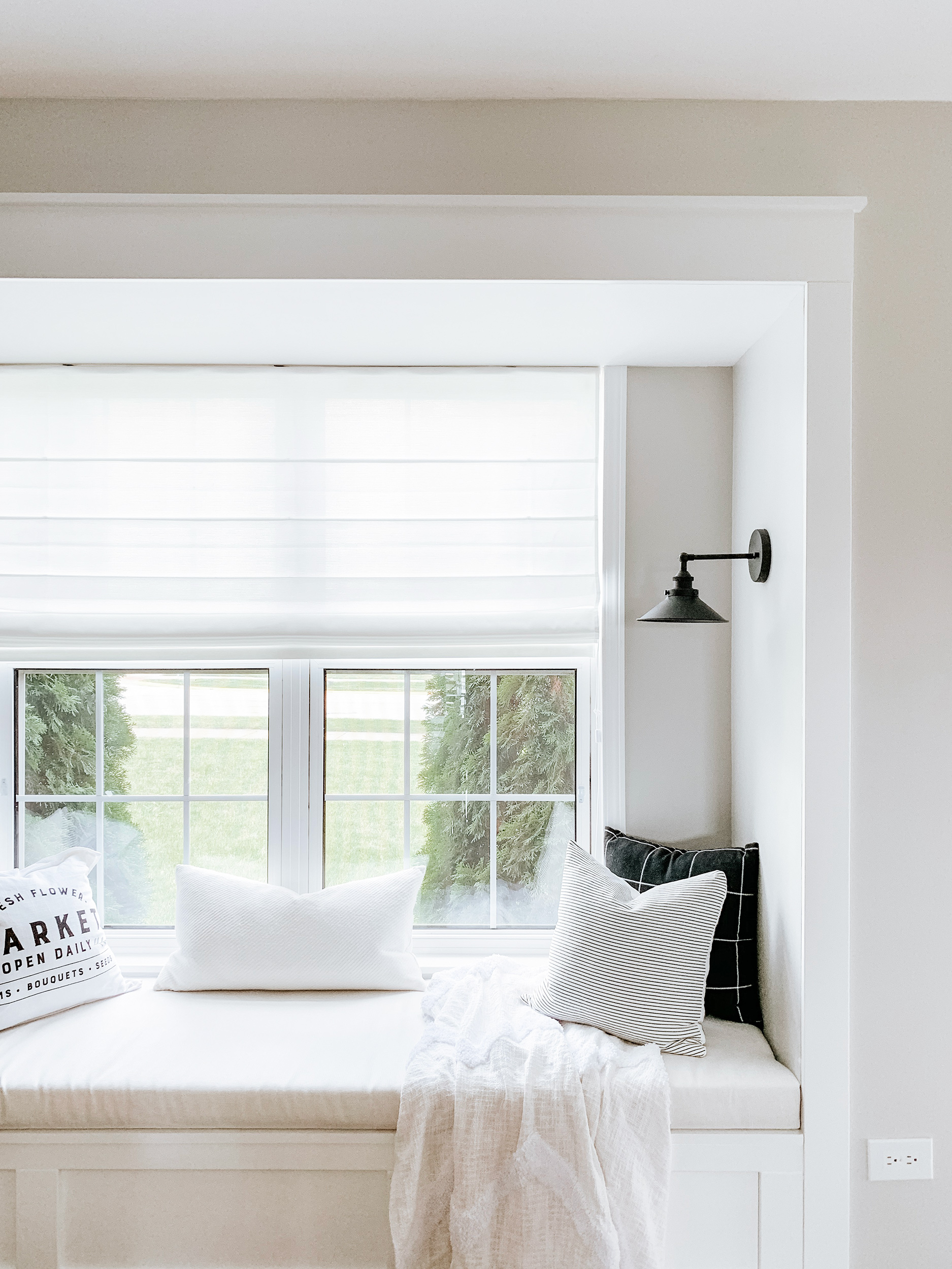Select Blind Classic Roman Shade in Simply White close up
